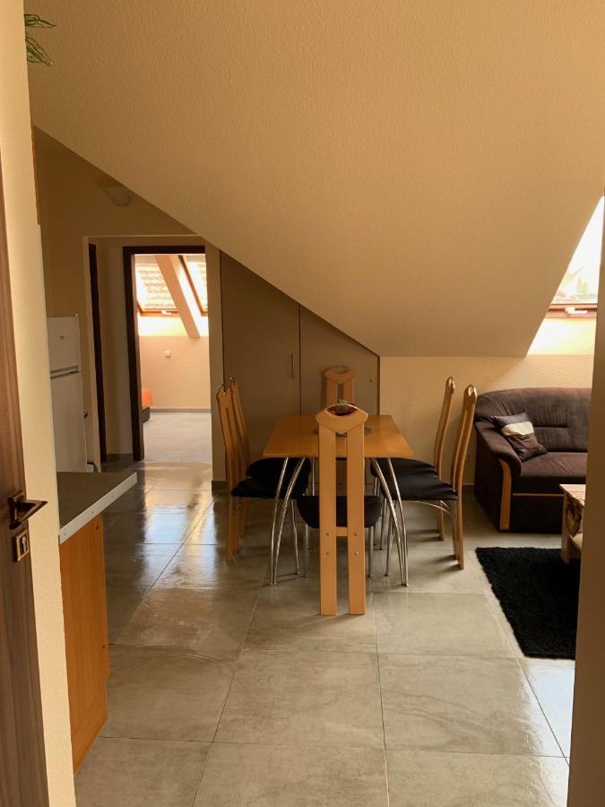 Balaton Kinizsi Apartman Siófok Exteriör bild